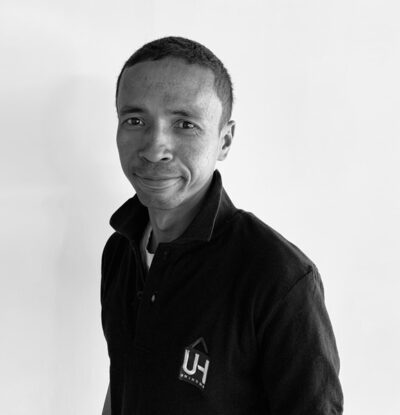 https://www.unihome.mg/wp-content/uploads/2022/06/Ny-Aina-Andry-Herizo-Mampionona-400x415.jpg